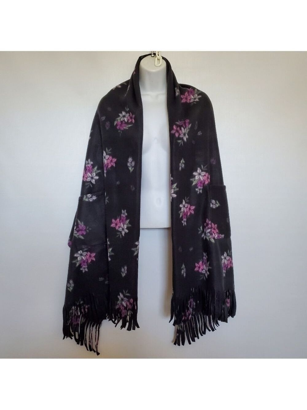 SHAWL WRAP POCKETS BLACK FLORAL DESIGN COZY WARM FALL WINTER WOMENS (OS)